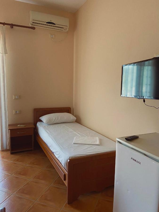 Maria Rentals Radhime Bagian luar foto