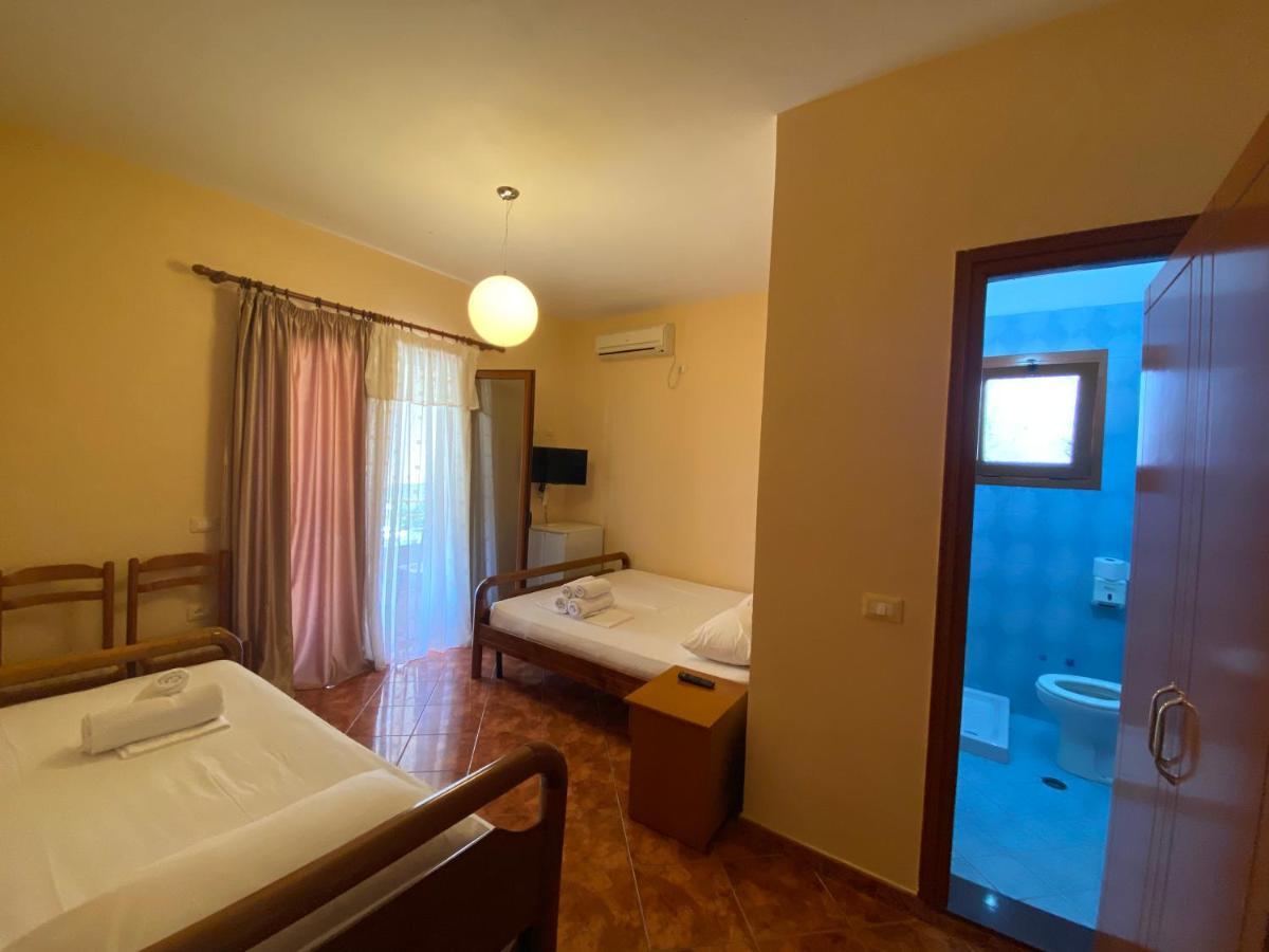 Maria Rentals Radhime Bagian luar foto